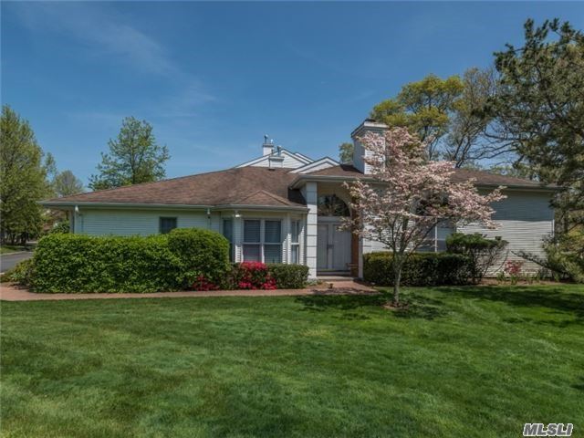 81 Hamlet Dr, Commack, NY 11725 photo 1