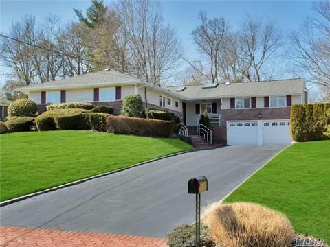9 Cornell Dr, Plainview, NY 11803 photo 1