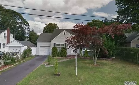 43 Grenville Ave, Patchogue, NY 11772 photo 1