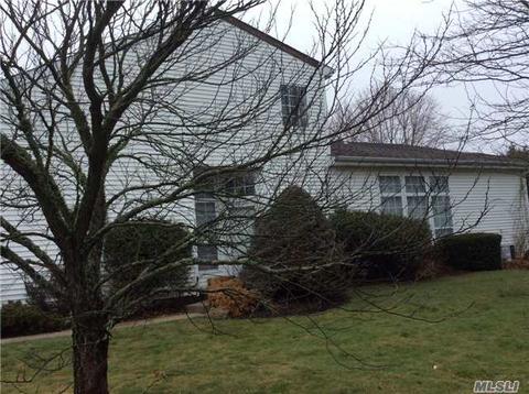 17 Hamlet Dr, Commack, NY 11725 photo 1