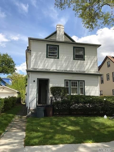 40-15 169th St, Flushing, NY 11358 photo 1