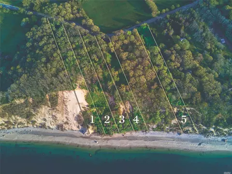 66 Sound Shore Rd, Riverhead, NY 11901 photo 1