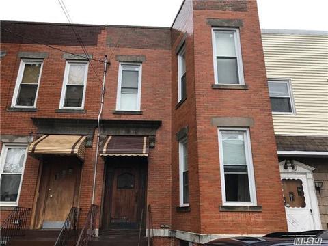 60-76 54th Pl, Maspeth, NY 11378 photo 1