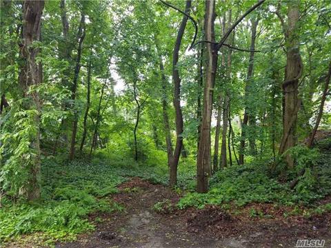 33 Phoenix Rd, Rocky Point, NY 11778 photo 1