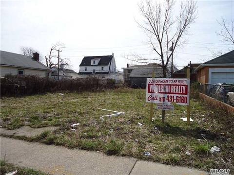 118 E Pine St, Long Beach, NY 11561 photo 1