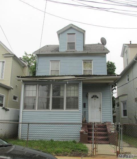 5 Margaret Ct, Hempstead, NY 11550 photo 1