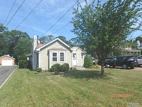 97 Washington Ave, Patchogue, NY 11772 photo 1