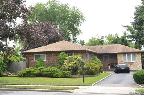 7 Joyce Rd, Plainview, NY 11803 photo 1