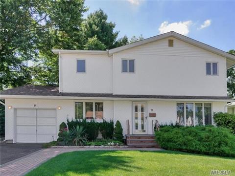 11 Pal Way, Plainview, NY 11803 photo 1