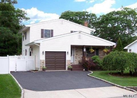 100 Seaford Ave, Mastic, NY 11950 photo 1