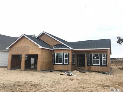 32 Tyler Dr, Riverhead, NY 11901 photo 1