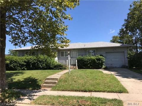 10 Kroll St, Plainview, NY 11803 photo 1