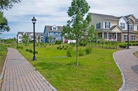 59 Barley Ln, Patchogue, NY 11772 photo 1