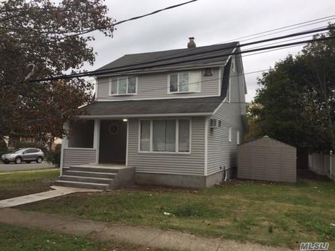 1 Summers Pl, Freeport, NY 11520 photo 1