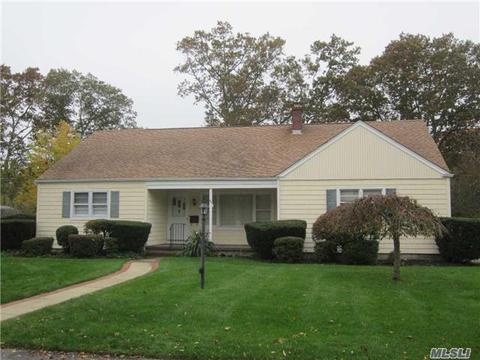 44 Ketcham Ave, Patchogue, NY 11772 photo 1