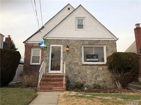 207 Beech St, Valley Stream, NY 11580 photo 1
