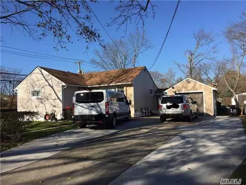 1 E Maple St, Central Islip, NY 11722 photo 1