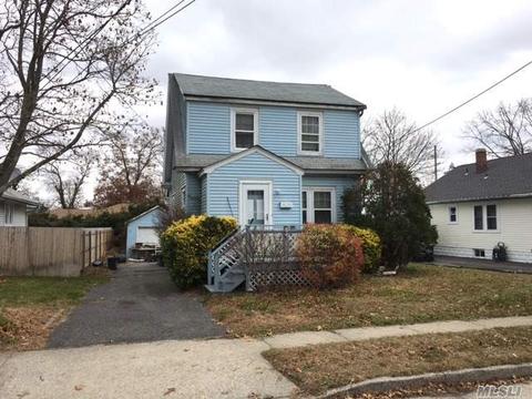 21 Highland Ave, Patchogue, NY 11772 photo 1