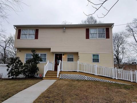20 E Sycamore St, Central Islip, NY 11722 photo 1