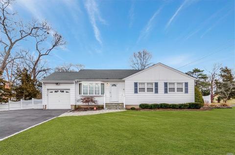 237 Maple Ave, Smithtown, NY 11787 photo 1