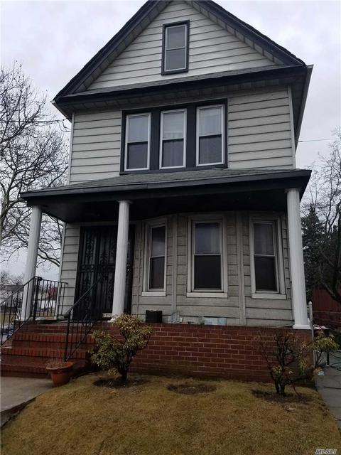 61-11 Thompson Pl, Flushing, NY 11367 photo 1