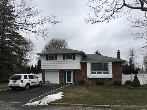 22 Shelbourne Ln, Commack, NY 11725 photo 1