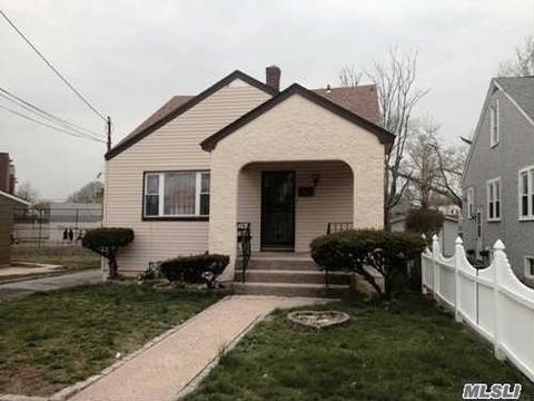 105 Stewart Ave, Hempstead, NY 11550 photo 1