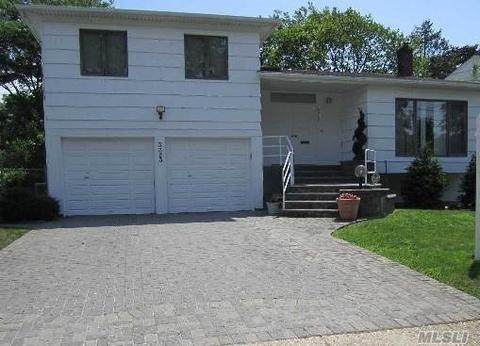 3323 Robbin Ln, Merrick, NY 11566 photo 1