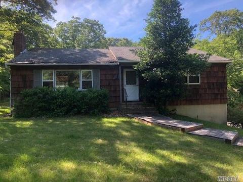 11 Elizabeth Dr, Wading River, NY 11792 photo 1