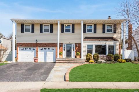 11 Fams Dr, Plainview, NY 11803 photo 1