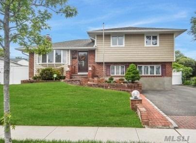 38 Stratford Rd, Plainview, NY 11803 photo 1