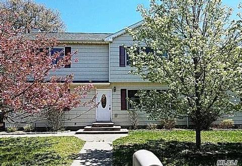 21 Ducky Ln, Mastic Beach, NY 11951 photo 1