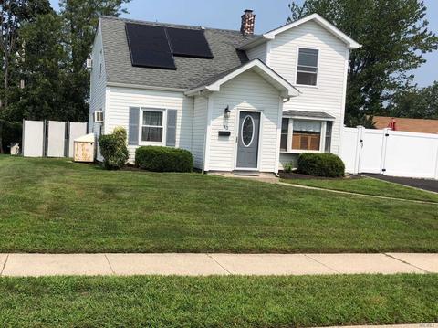 13 Leaf Ln, Levittown, NY 11756 photo 1
