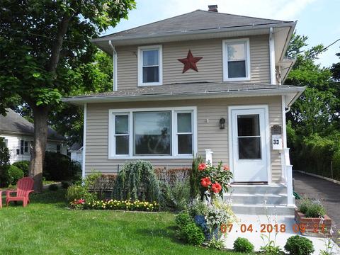 33 Campbell St, Patchogue, NY 11772 photo 1