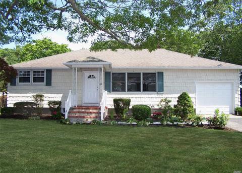 57 Richmond Ave, Patchogue, NY 11772 photo 1