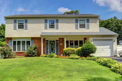 3 Eileen Ct, Commack, NY 11725 photo 1