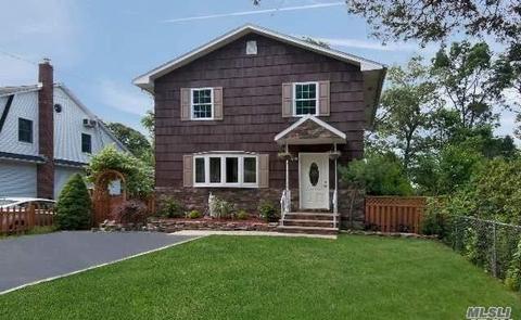 52 Ellsworth St, Patchogue, NY 11772 photo 1