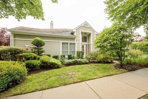 35 Hamlet Dr, Plainview, NY 11803 photo 1