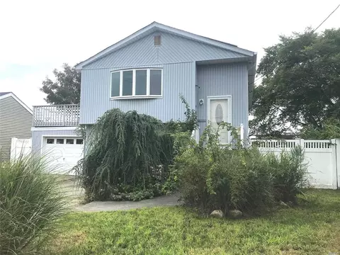 47 Price St, Patchogue, NY 11772 photo 1