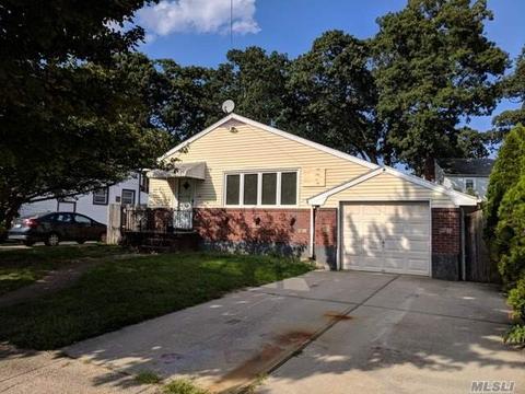 35 Forest Ave, Valley Stream, NY 11581 photo 1