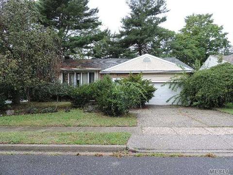 11 Netto Ln, Plainview, NY 11803 photo 1