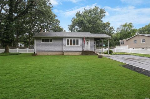 78 Summit Dr, Smithtown, NY 11787 photo 1