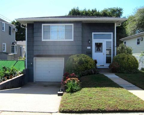 116 Church St, Malverne, NY 11565 photo 1