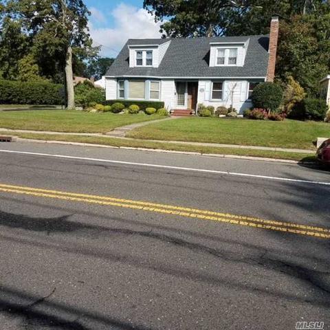 111 E Roe Blvd, Patchogue, NY 11772 photo 1