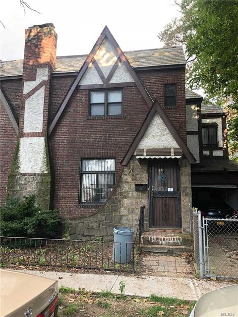 42-61 156 St, Flushing, NY 11355 photo 1