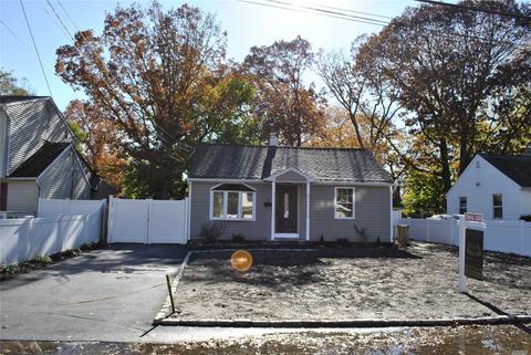61 E Halley Ln, Central Islip, NY 11722 photo 1