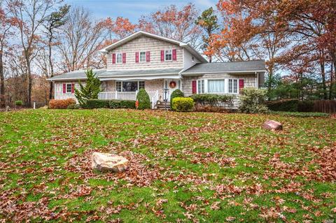 213 Pine Rd, Coram, NY 11727 photo 1