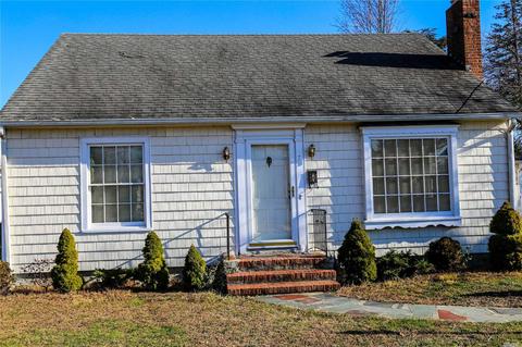 7 Roe Ave, E. Patchogue, NY 11772 photo 1