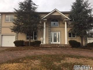 139 Sutton Dr, Plainview, NY 11803 photo 1