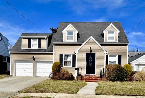 111 E Argyle St, Valley Stream, NY 11580 photo 1